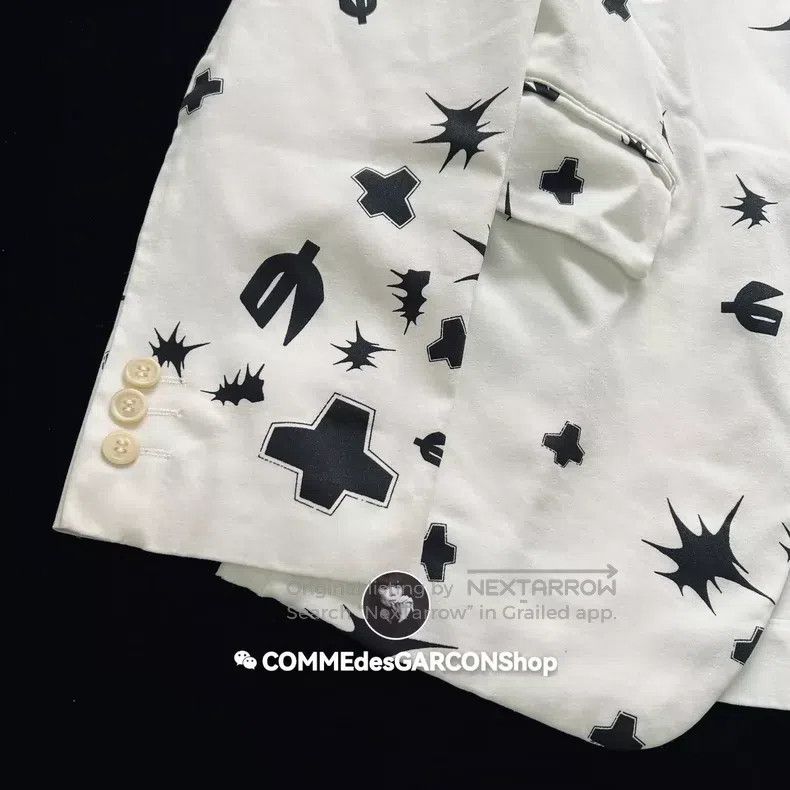 Comme des Garcons Comme Des Garcons Anti-war logo printed coat Size US M / EU 48-50 / 2 - 5 Thumbnail