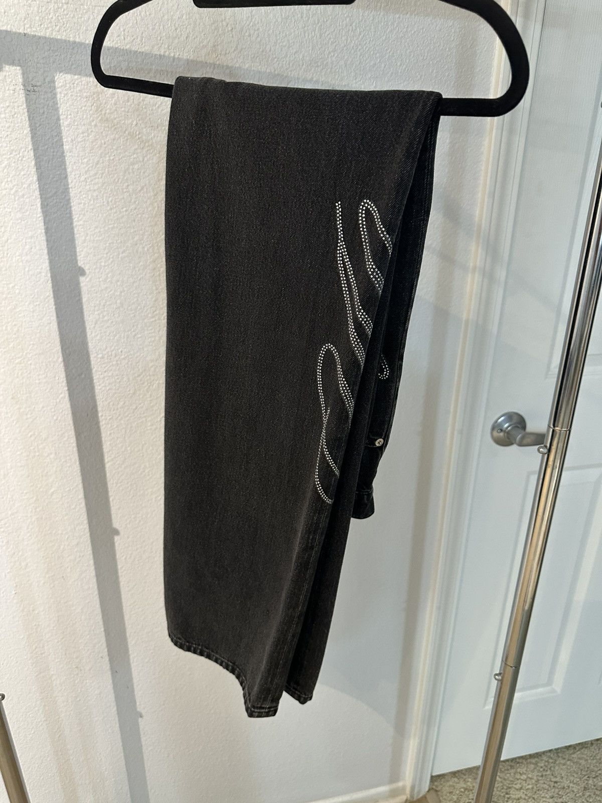 Alexander Wang Alexander Wang Mid Rise Jean Logo Crysal Hotfix Size 26" / US 2 / IT 38 - 2 Thumbnail