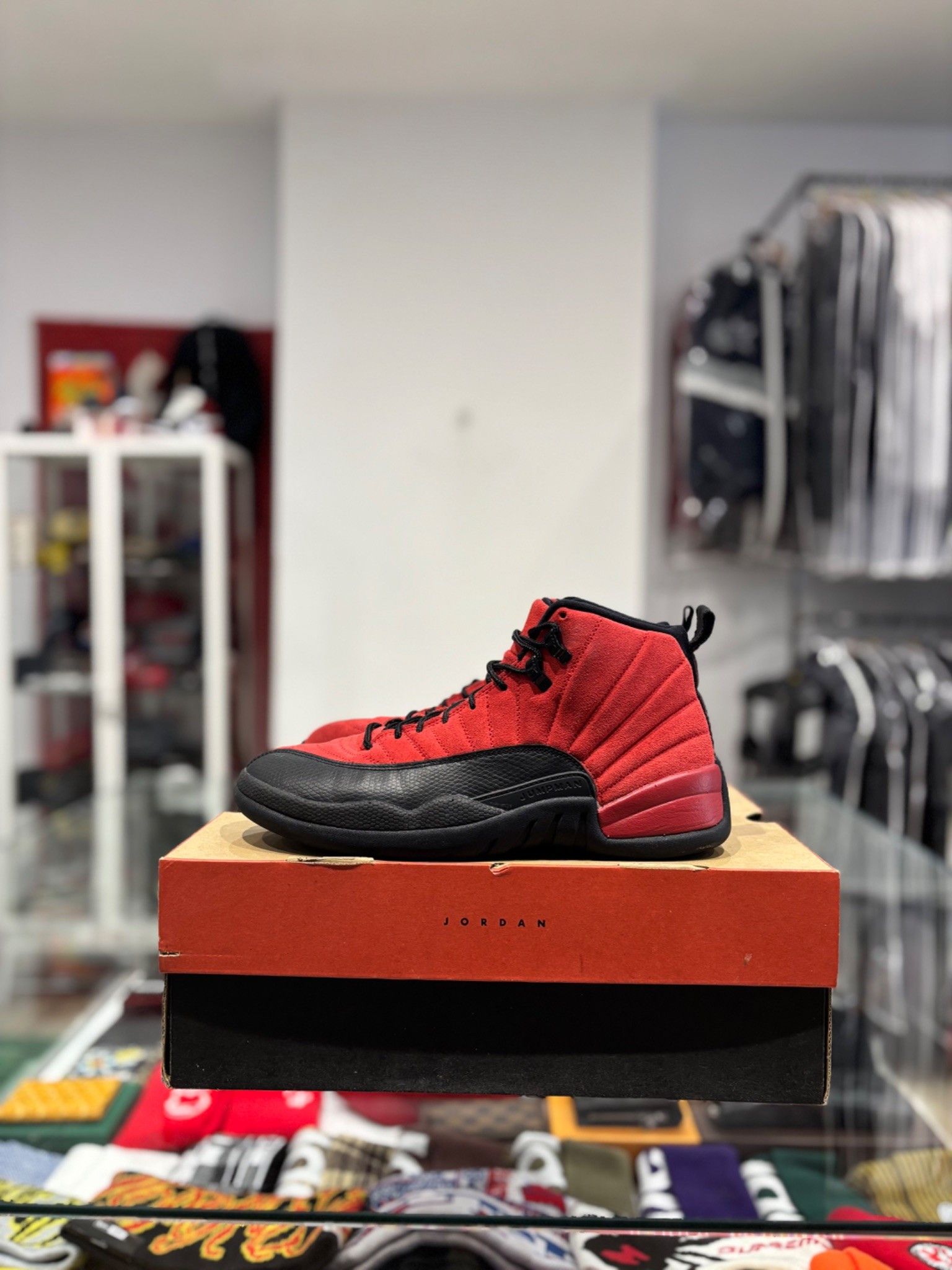 Jordan Brand Jordan 12 Reverse Flu Game Size US 10.5 / EU 43-44 - 2 Thumbnail