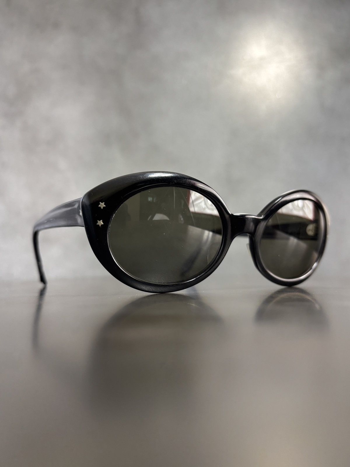 Vintage 1960s Sunglasses Frames True Vintage Cat Eye Oval France USA Size ONE SIZE - 1 Thumbnail
