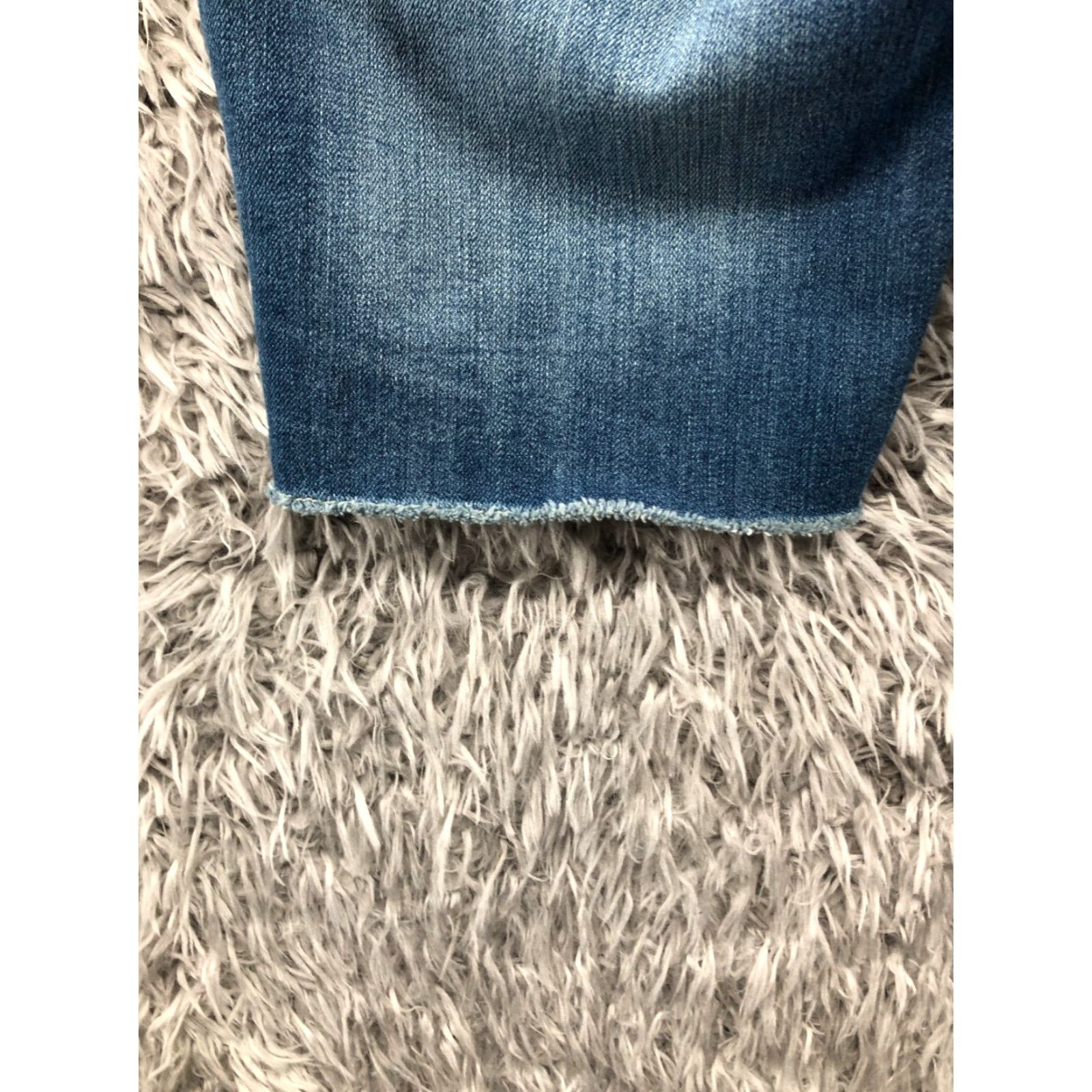 Mossimo Mossimo Bermuda Shorts Juniors Size 5 Mid Rise Medium Wash Blue Denim Jean Size 27" / US 4 / IT 40 - 6 Thumbnail