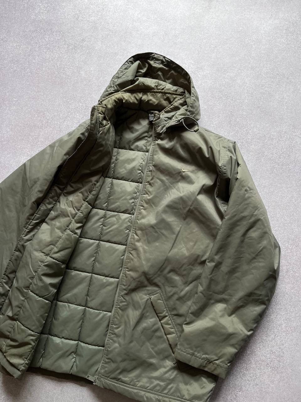 Nike Vintage Nike Swoosh Winter Puffer Jacket Y2K L Size US L / EU 52-54 / 3 - 10 Thumbnail