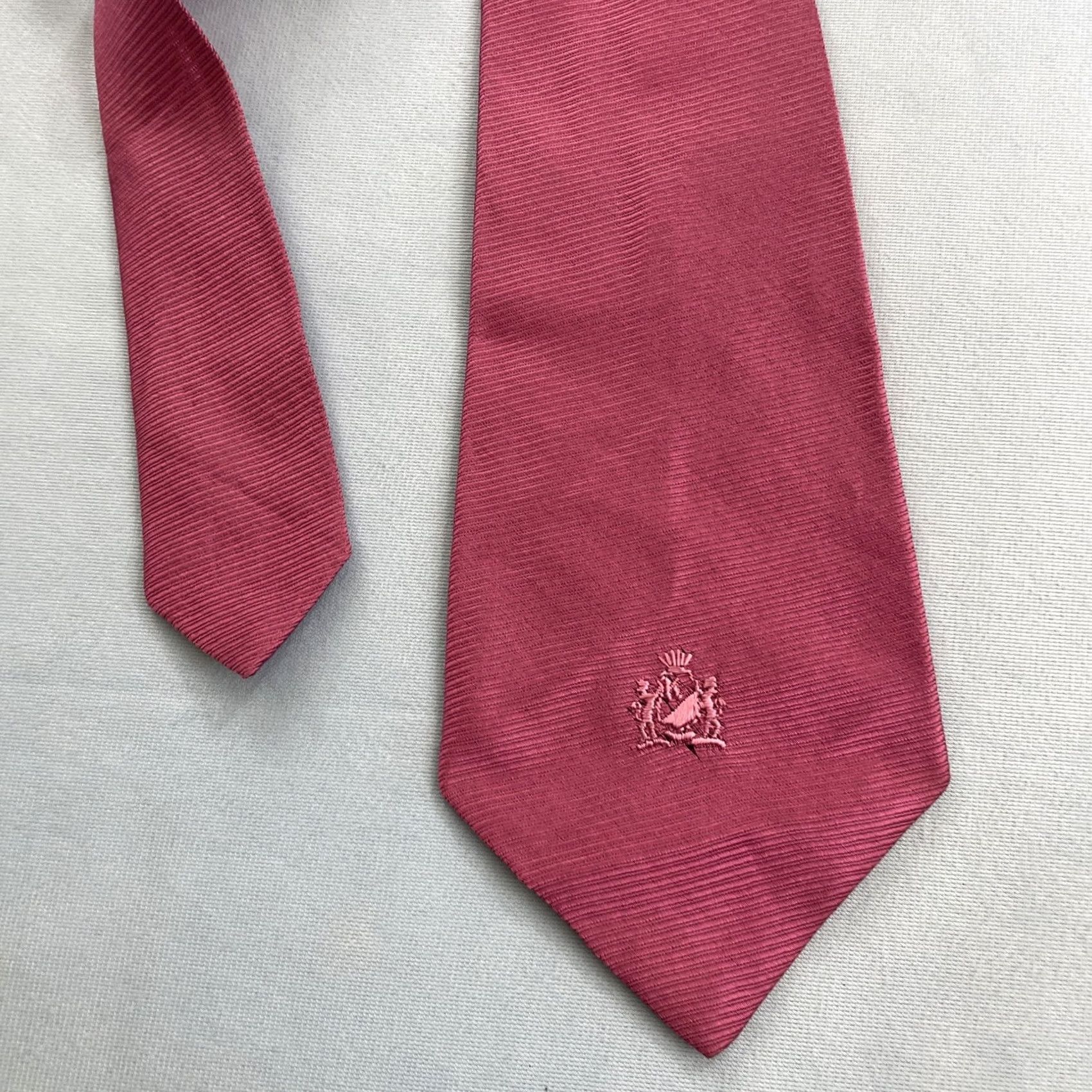 Vintage VINTAGE Armando Collection All Silk Tie Monogram Logo Bright Pink Woven Necktie vtg 4x56 Capsule Wide Necktie Size ONE SIZE - 5 Thumbnail