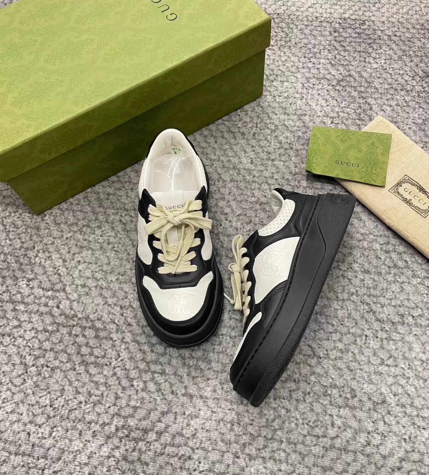 Gucci Gucci Panda Sneakers Black & White Size US 6 / IT 36 - 3 Thumbnail