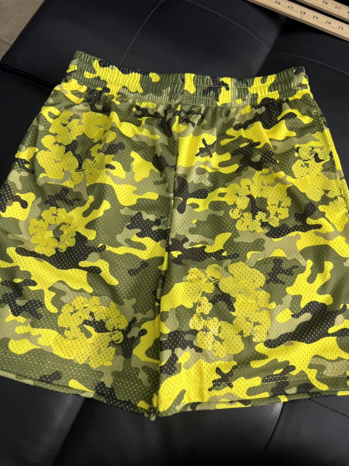 DENIM TEARS Denim Tears Mesh Summer Shorts Yellow Camo Size Large (NEW) Size US 33 - 1 Thumbnail