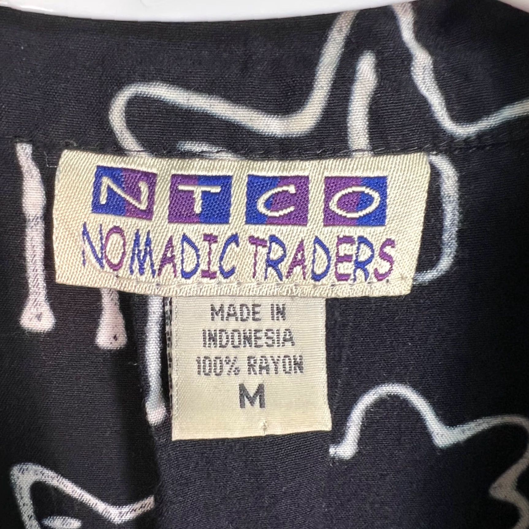 Vintage Nomadic Traders Shirt Womens Medium Black & White Short Sleeve Button-Up Size M / US 6-8 / IT 42-44 - 3 Thumbnail