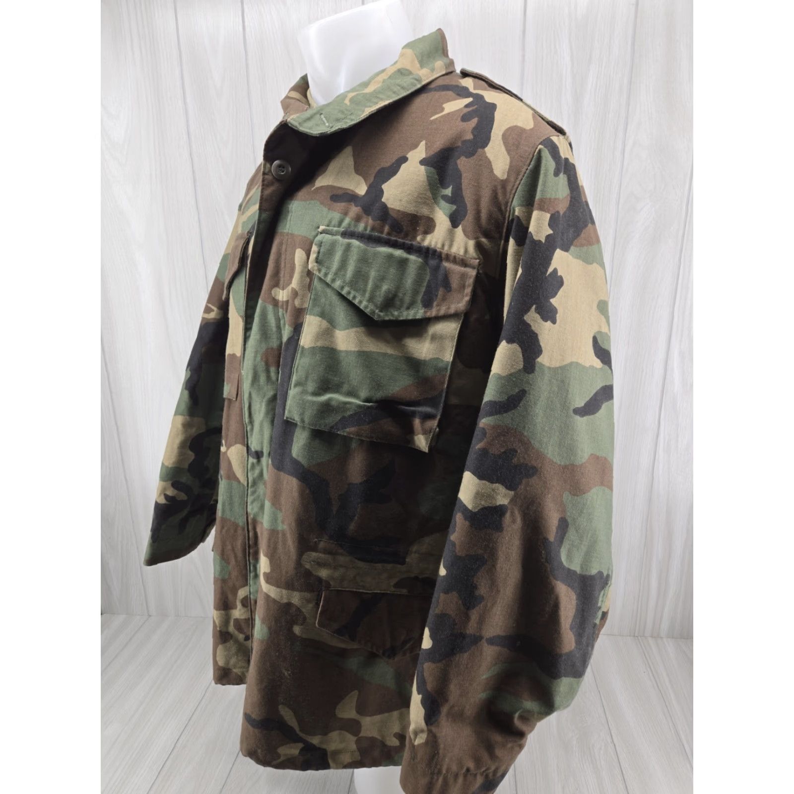 Vintage VINTAGE M65 Jacket Regular Large US Army Field Woodland Camo Cold Weather Hooded Pockets Size US L / EU 52-54 / 3 - 3 Thumbnail