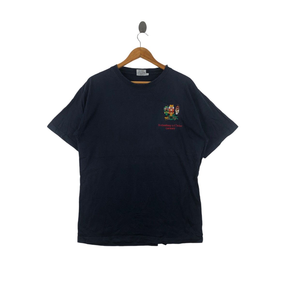 Vintage Vintage ROTHENBURG TAUBER GERMANY Embroidered Tee Shirt Top Size US L / EU 52-54 / 3 - 1 Thumbnail
