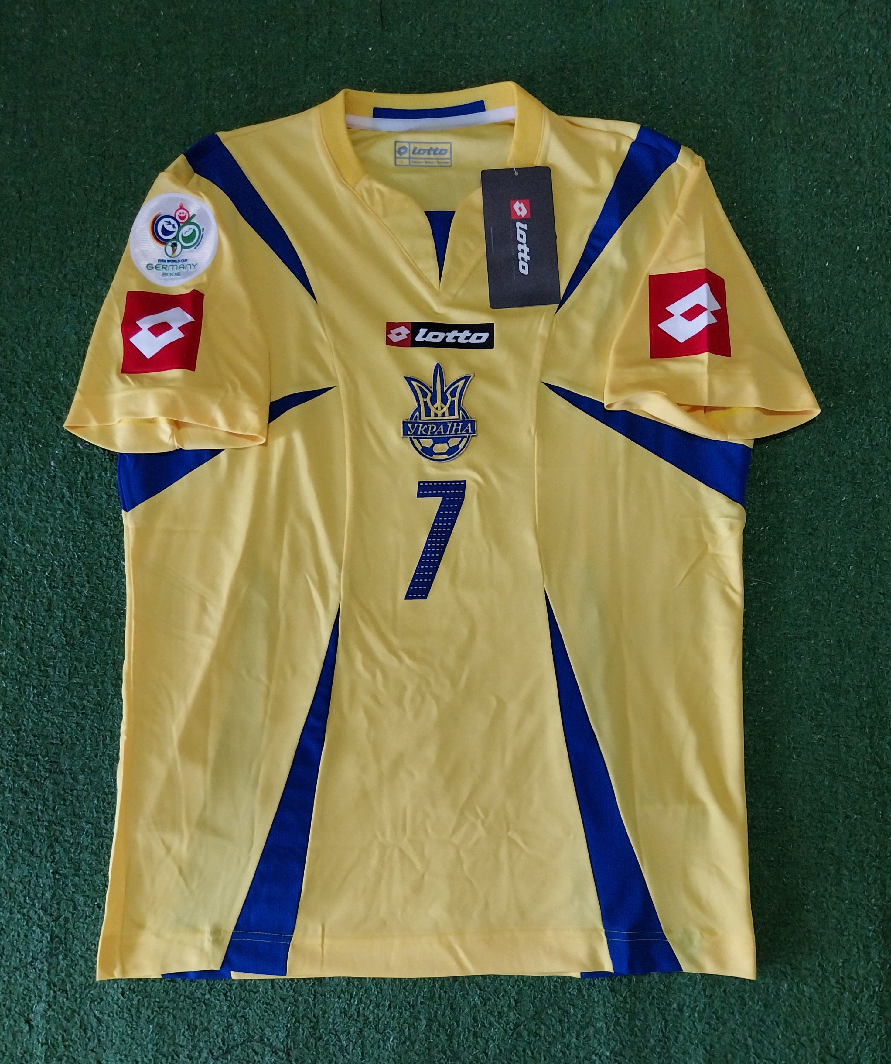 Lotto Sport Ukraine home 2006 andriy shevchenko jersey football