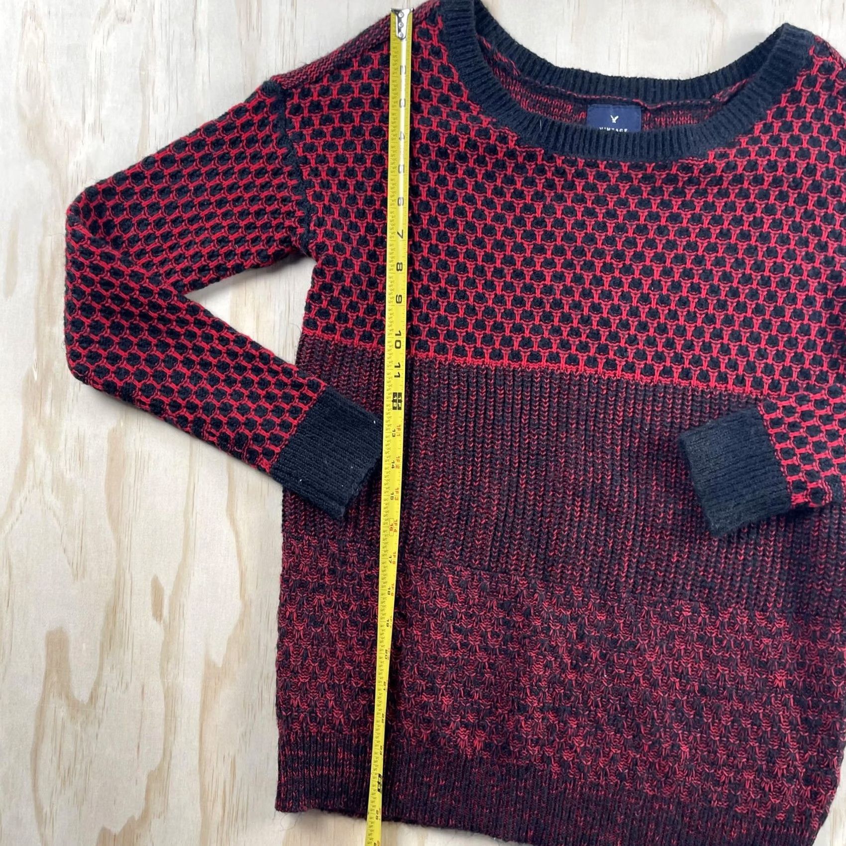 American Eagle Outfitters VINTAGE American Eagle Outfitters Sweater Womens Small Red Black Knit Geometric Size S / US 4 / IT 40 - 3 Thumbnail