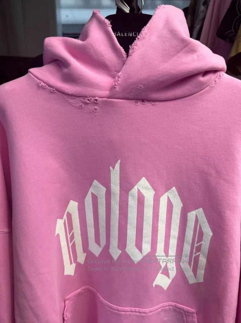 Balenciaga Balenciaga New Year Series Pink Hoodie Size US S / EU 44-46 / 1 - 5 Thumbnail