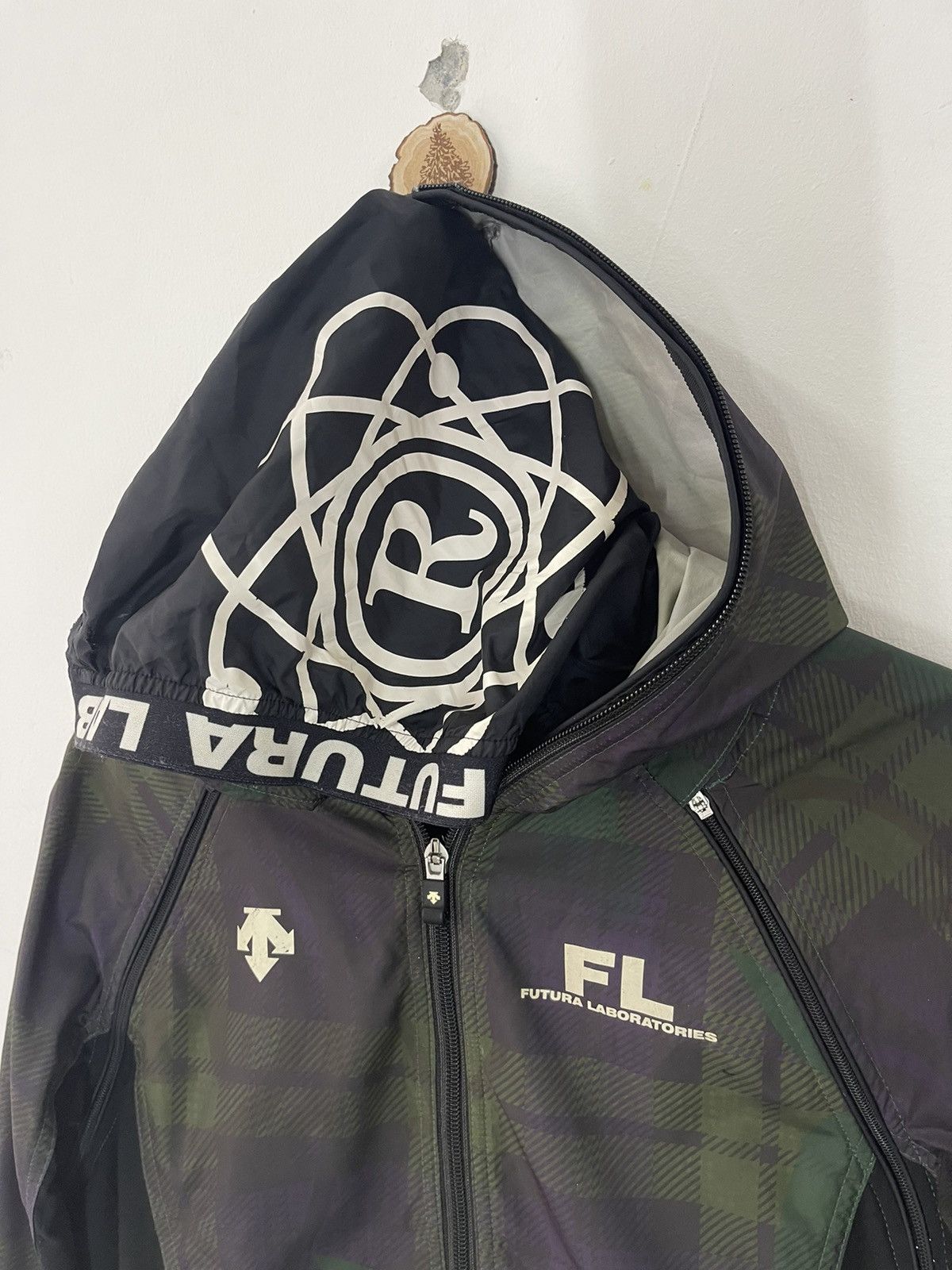 Futura Hype FUTURA LABORATORY HOODED WINDBREAKER Size US M / EU 48-50 / 2 - 2 Thumbnail