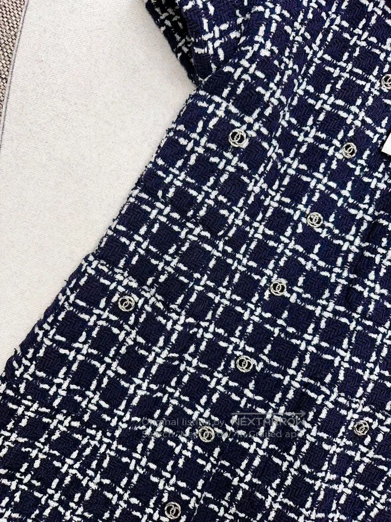 Chanel Chanel 23B blue and white knitted plaid short-sleeved dres Size XS / US 0-2 / IT 36-38 - 2 Thumbnail