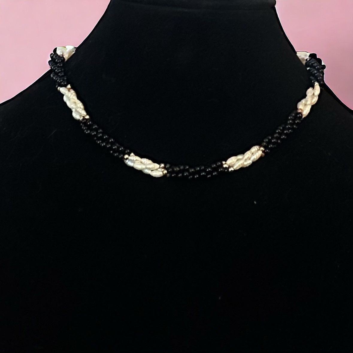 Vintage Vintage twisted black bead and freshwater pearl necklace Size ONE SIZE - 1 Thumbnail