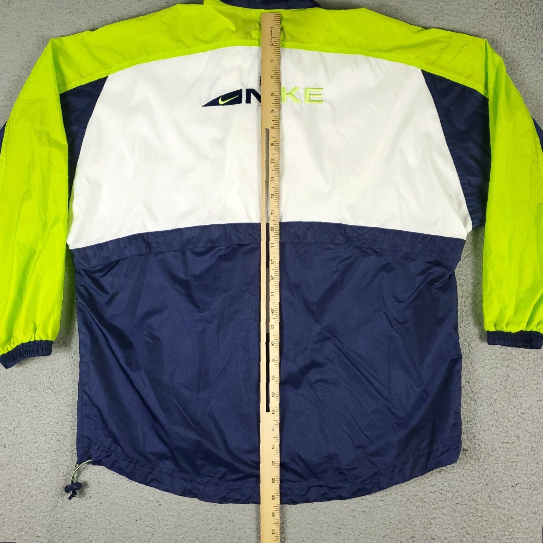 Nike VINTAGE Nike Jacket Womens M Blue Green Windbreaker Full Zip Pockets 90s Style, Regular Fit, Solid Pattern, Nylon Outer Shell, Nike, Jacket Size M / US 6-8 / IT 42-44 - 7 Thumbnail