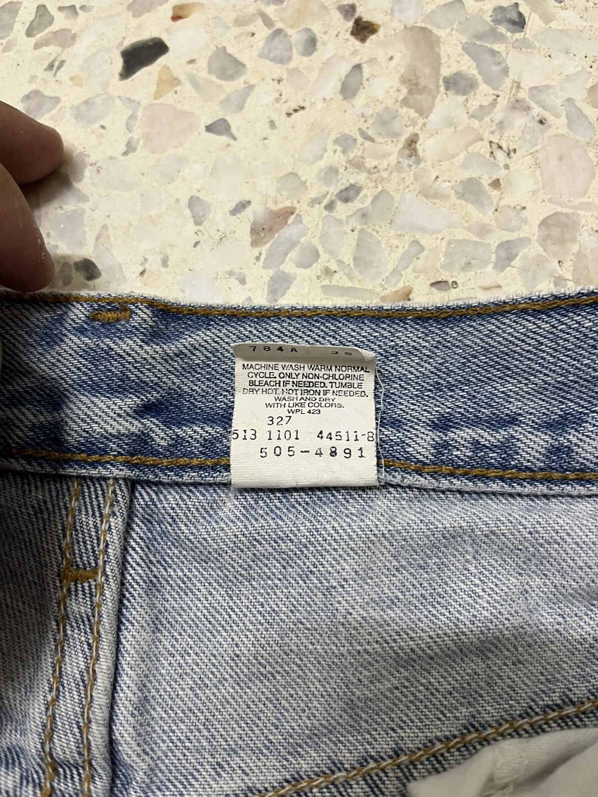 Levi's Vintage Clothing Vintage 90s light blue wash Levi’s 505 faded Size US 35 - 6 Thumbnail
