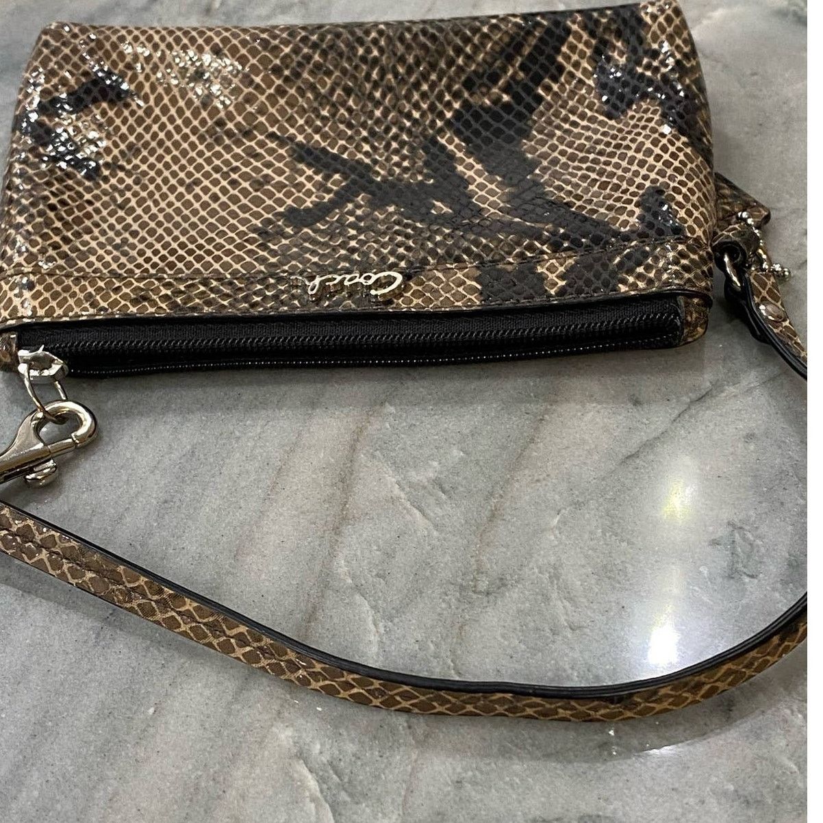 Coach Coach Soho Embossed Exotic Madison Wristlet Leather Size ONE SIZE - 5 Thumbnail