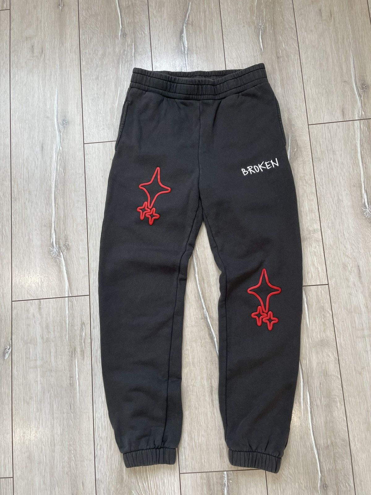 Broken Planet Broken Planet Market sweatpants size S Size US 30 / EU 46 - 1 Thumbnail