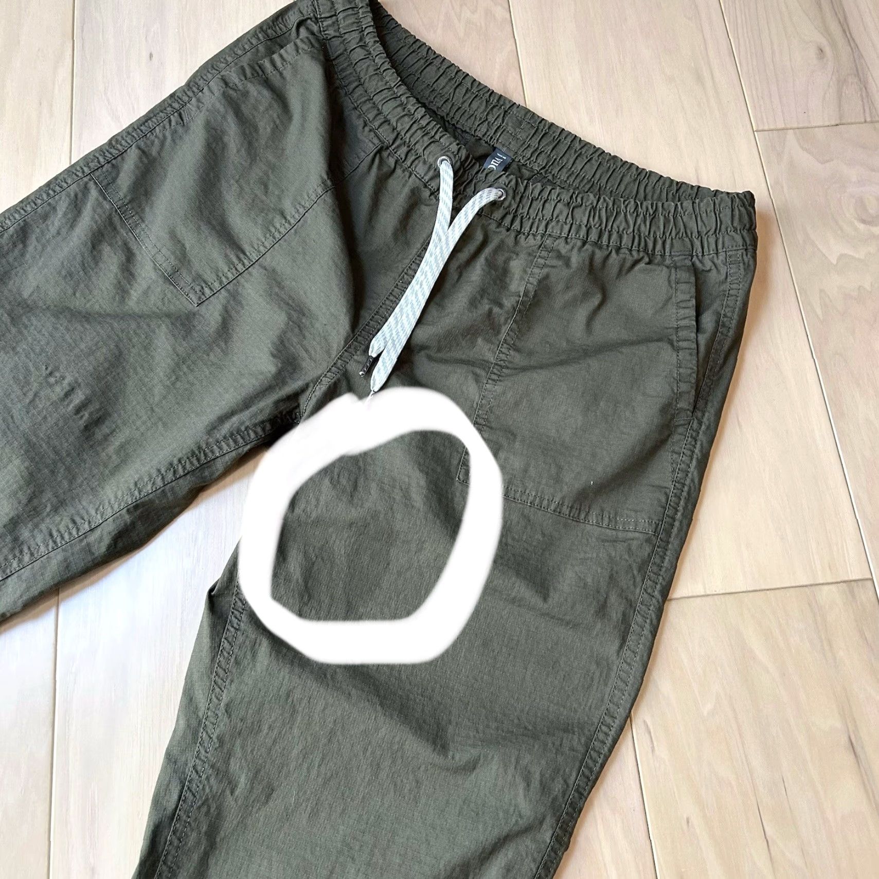 Vuori Vuori Ripstop Ankle Pants Women M Green Cotton Blend Twist: Drawstring, Elastic Waist, Pockets Size 32" / US 10 / IT 46 - 3 Thumbnail
