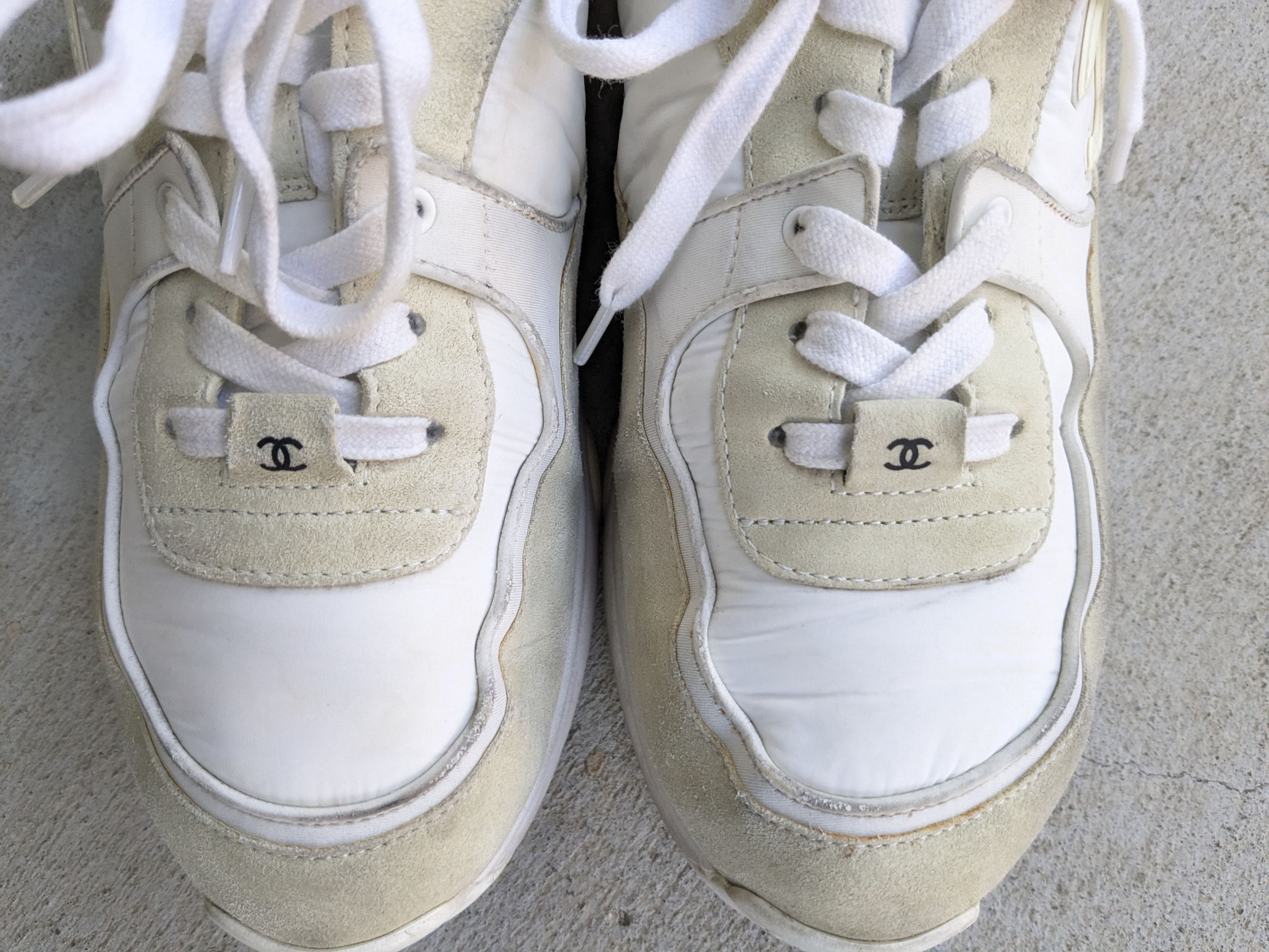 Chanel Chanel CC Logo Runners Sneakers White Cream 9 42 Suede Size US 9 / EU 42 - 5 Thumbnail