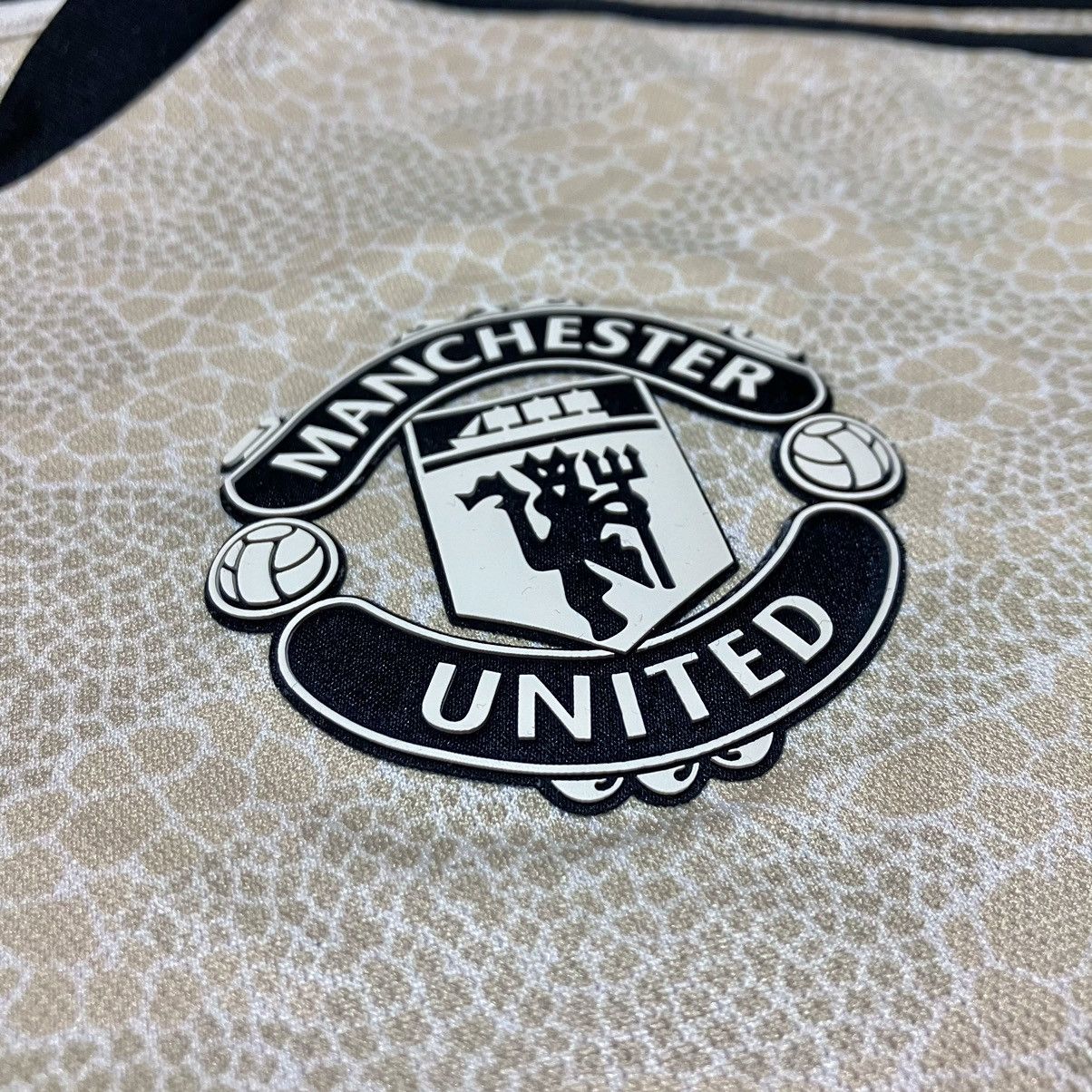 Adidas Adidas MANCHESTER UNITED 2019/20 Away Jersey Shirt Size US XS / EU 42 / 0 - 5 Thumbnail