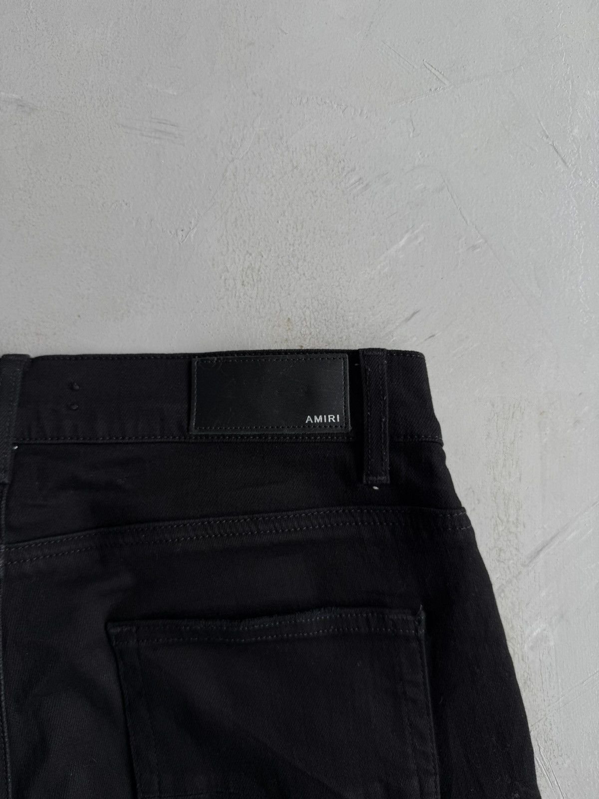 Amiri Amiri - Distressed Black Denim Slim Pant Size US 33 - 14 Thumbnail