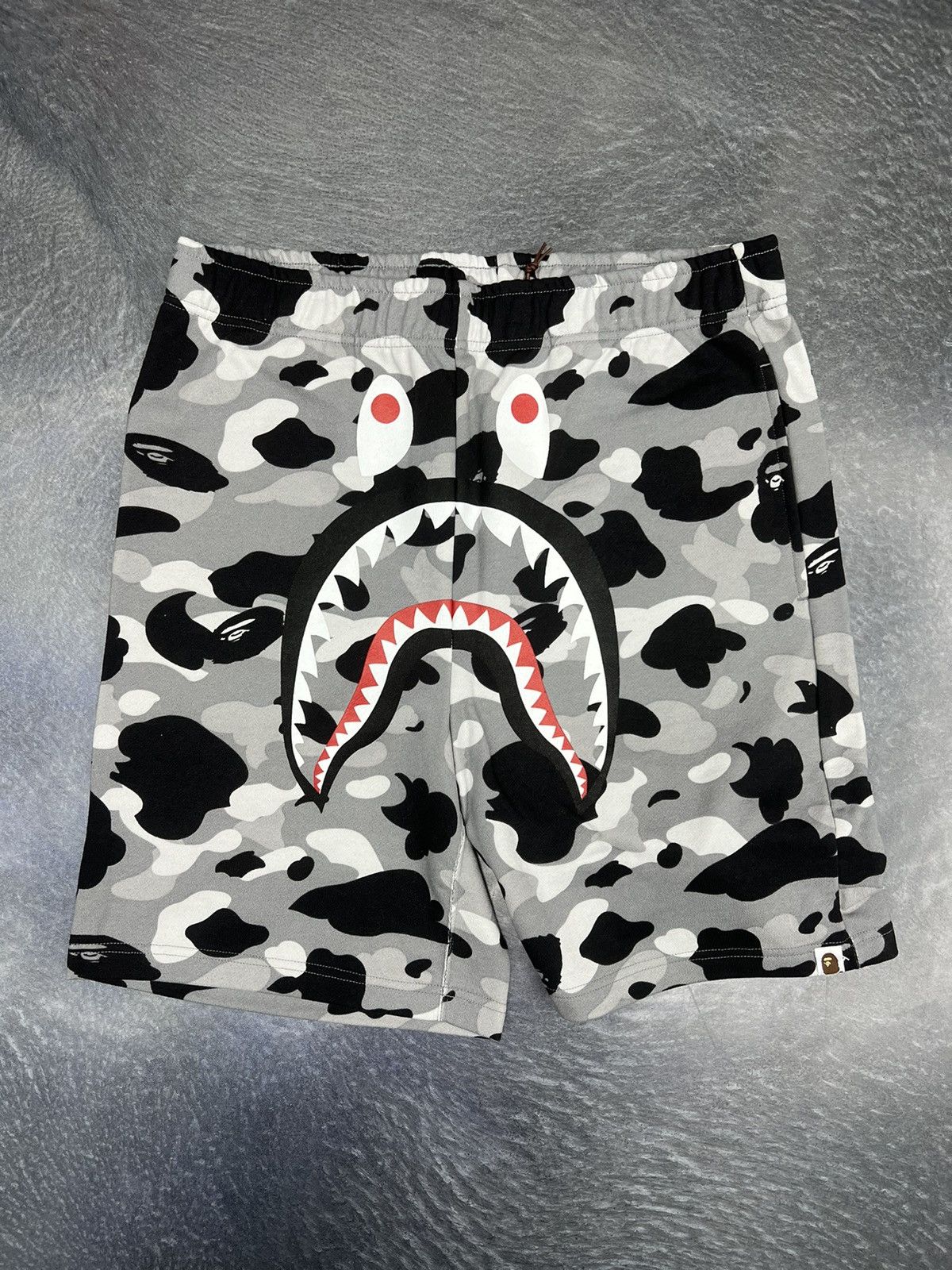Bape Bape 1st Camo Shark Sweat Shorts Size US 34 / EU 50 - 1 Thumbnail
