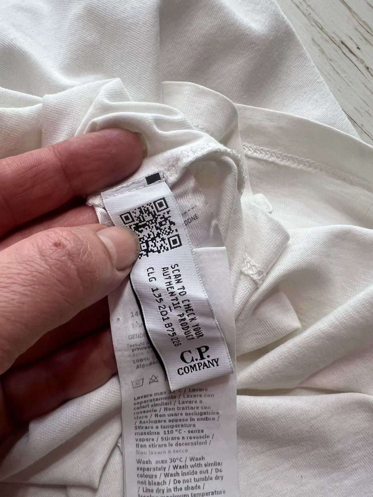 C.P. Company C.P. Company White Logo T-Shirt Size M Lightweight Cotton Size US M / EU 48-50 / 2 - 8 Thumbnail