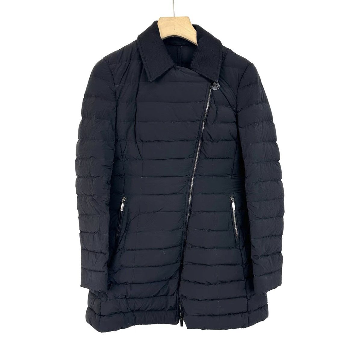 Moncler Moncler Waist Slimming Mid-length Down Jacket K12 Size XS / US 0-2 / IT 36-38 - 1 Thumbnail