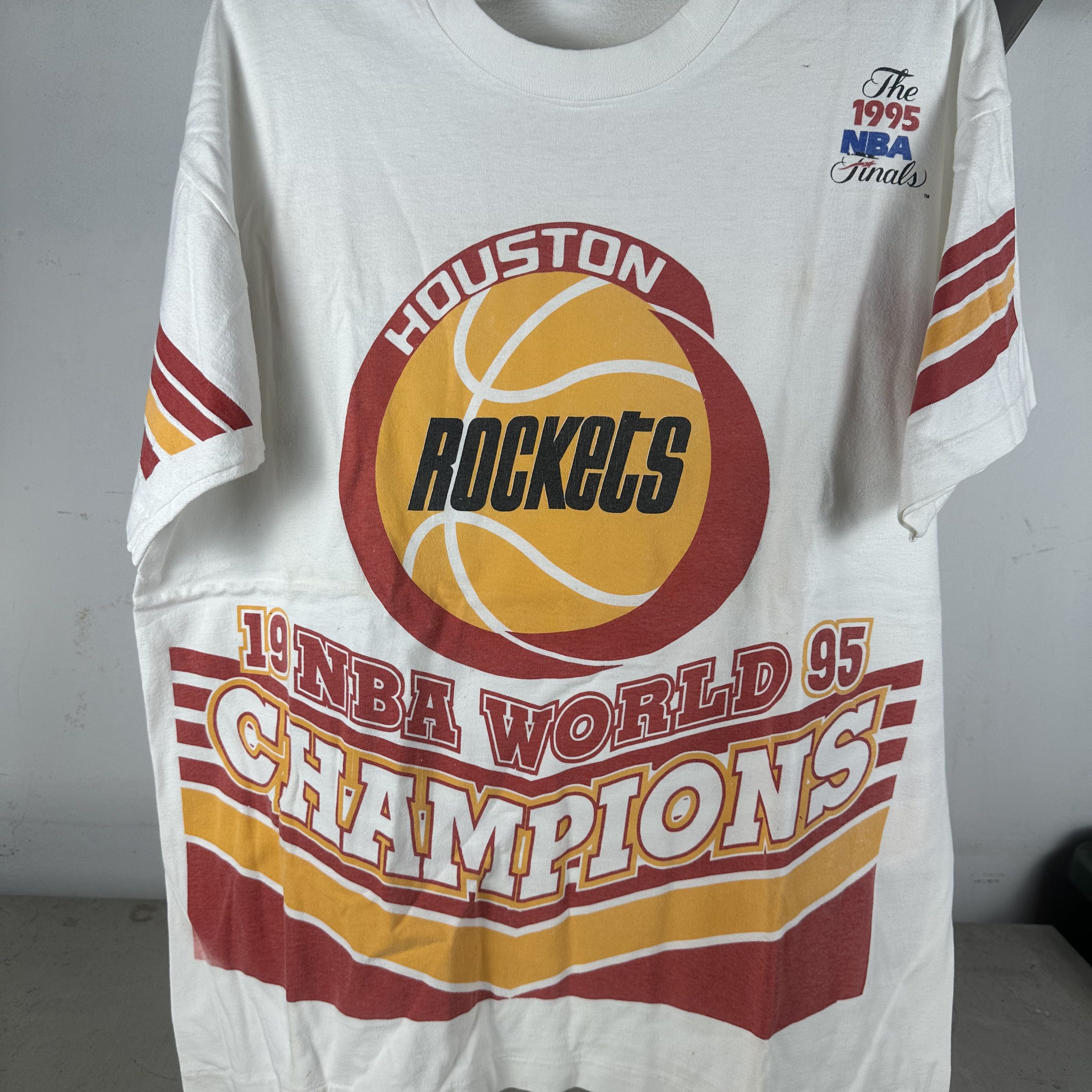 Vintage ​​​​1995 Houston Rockets NBA Champions AOP Salem T-shirt Size US XL / EU 56 / 4 - 2 Thumbnail