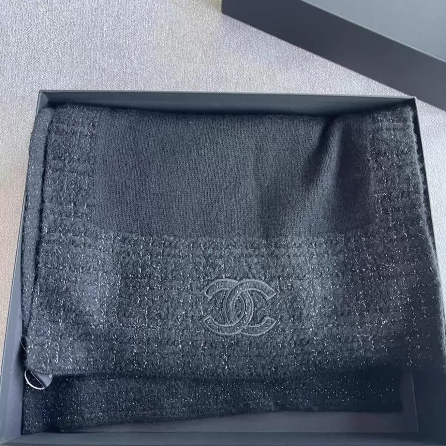 Chanel Chanel 26C Black Silver Logo Scarf Size ONE SIZE - 1 Thumbnail