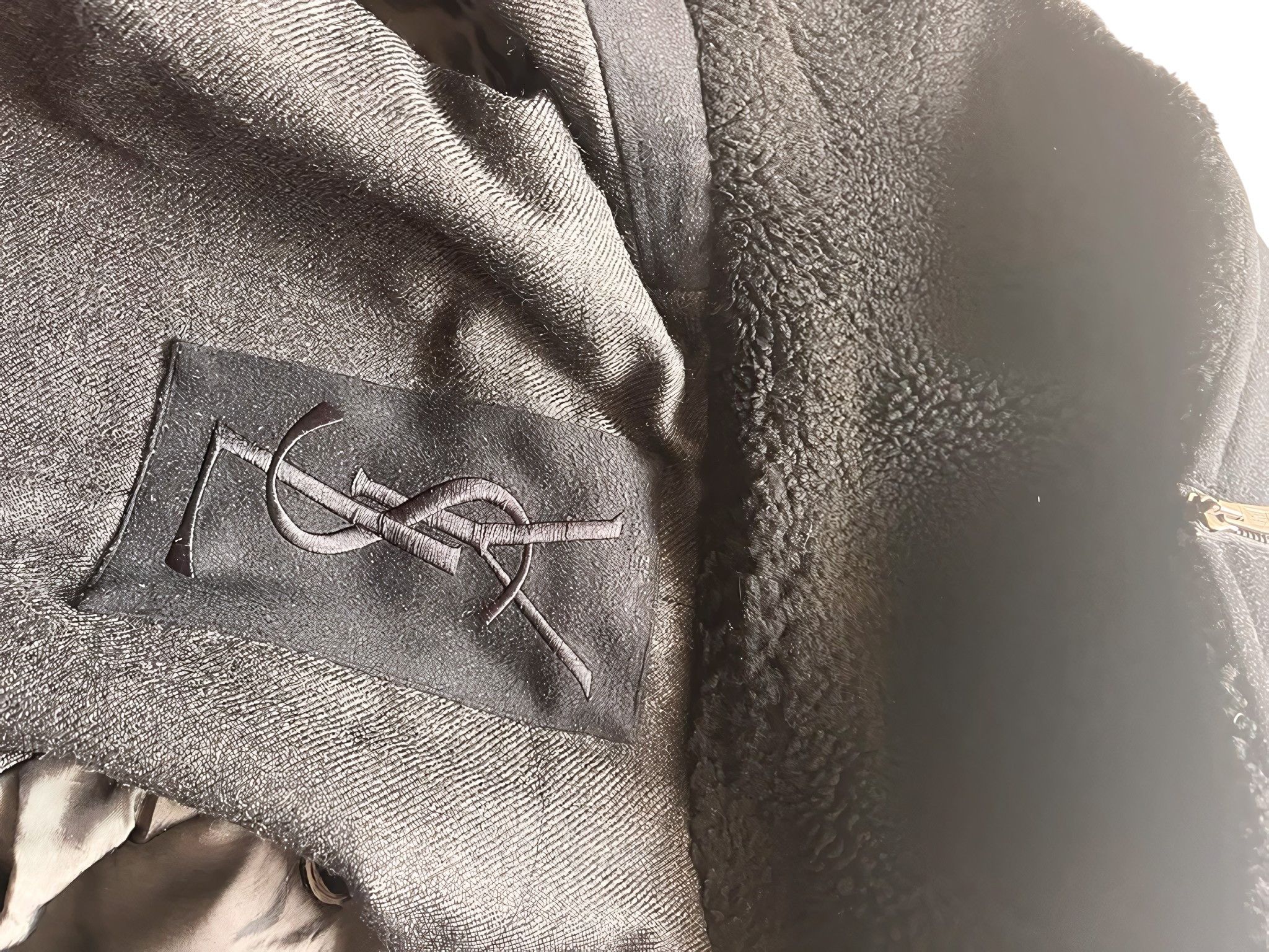 DEEP HOOD WOOL COAT