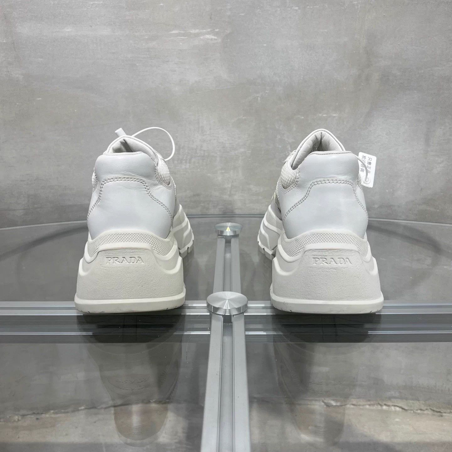 Prada Prada platform dad shoe white 38 Size US 7 / IT 37 - 6 Thumbnail