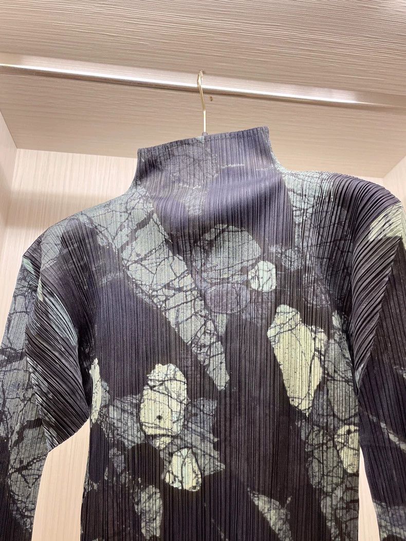 Other Issey Miyake size:3 Leaf marble pattern top Size S / US 4 / IT 40 - 2 Thumbnail