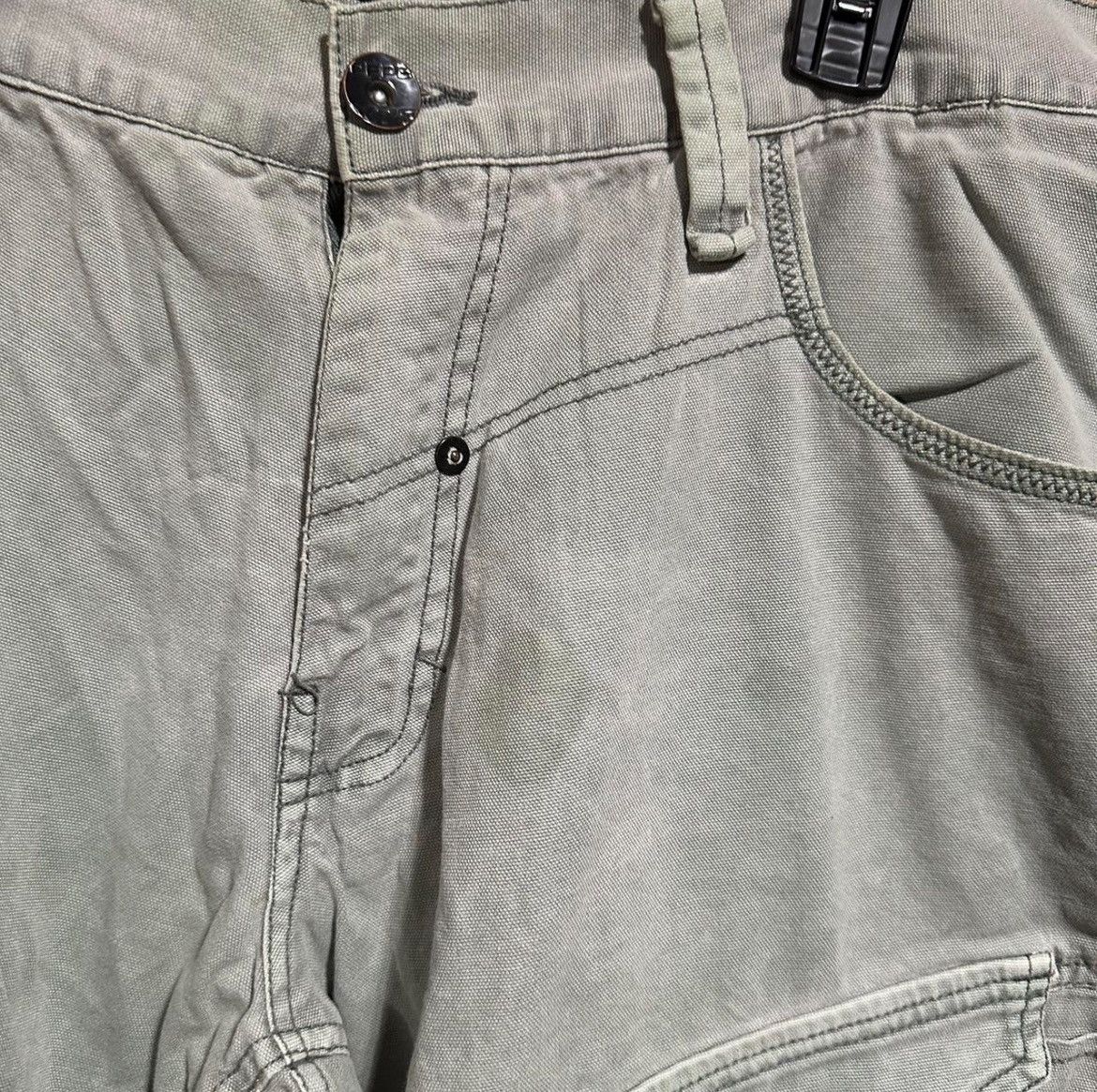 Vintage Vintage Y2K Straight Leg Cargo Utility Pants Skater 38x31 Size US 38 / EU 54 - 2 Thumbnail