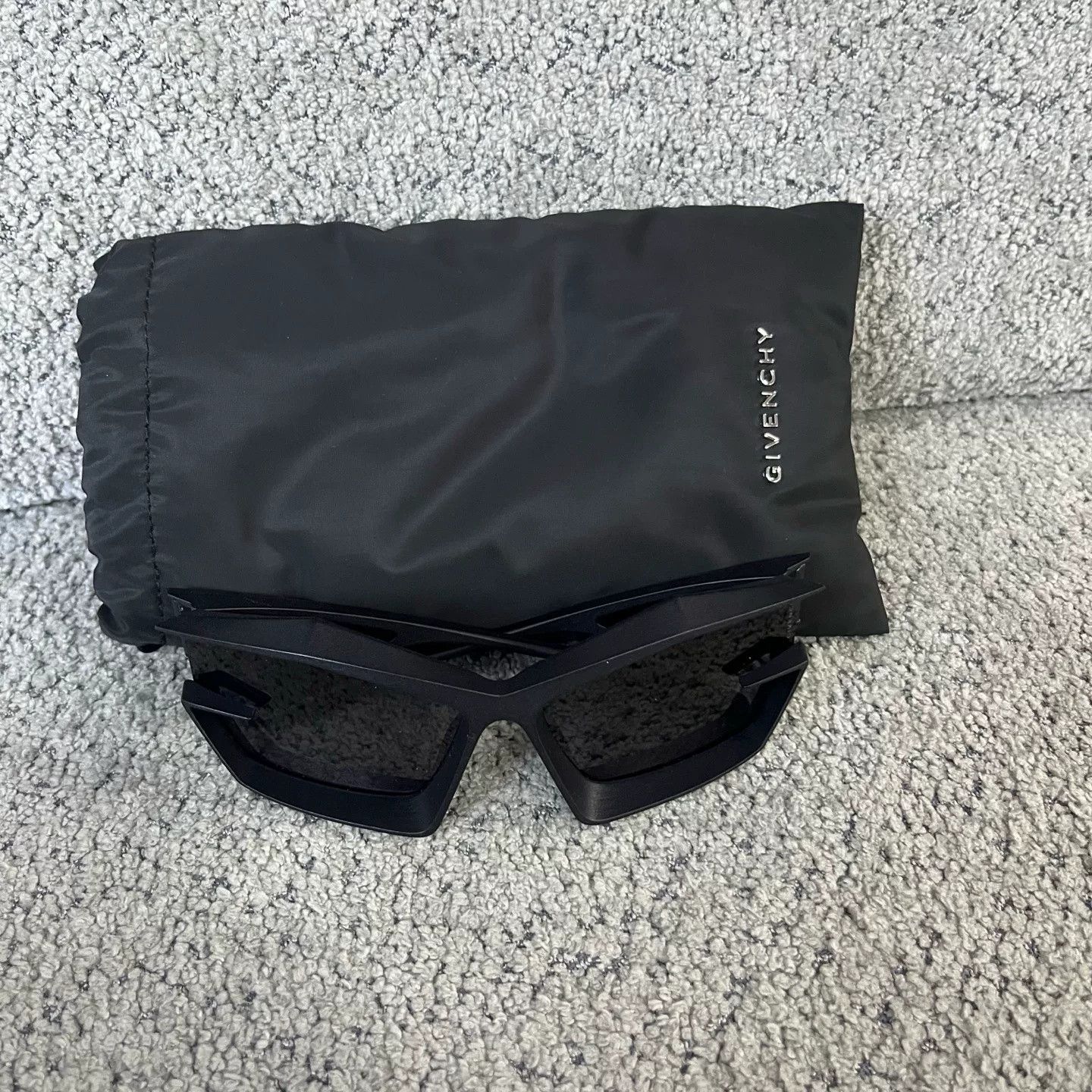 Givenchy Givenchy Latest Irregular Fashion Sunglasses Size ONE SIZE - 1 Thumbnail