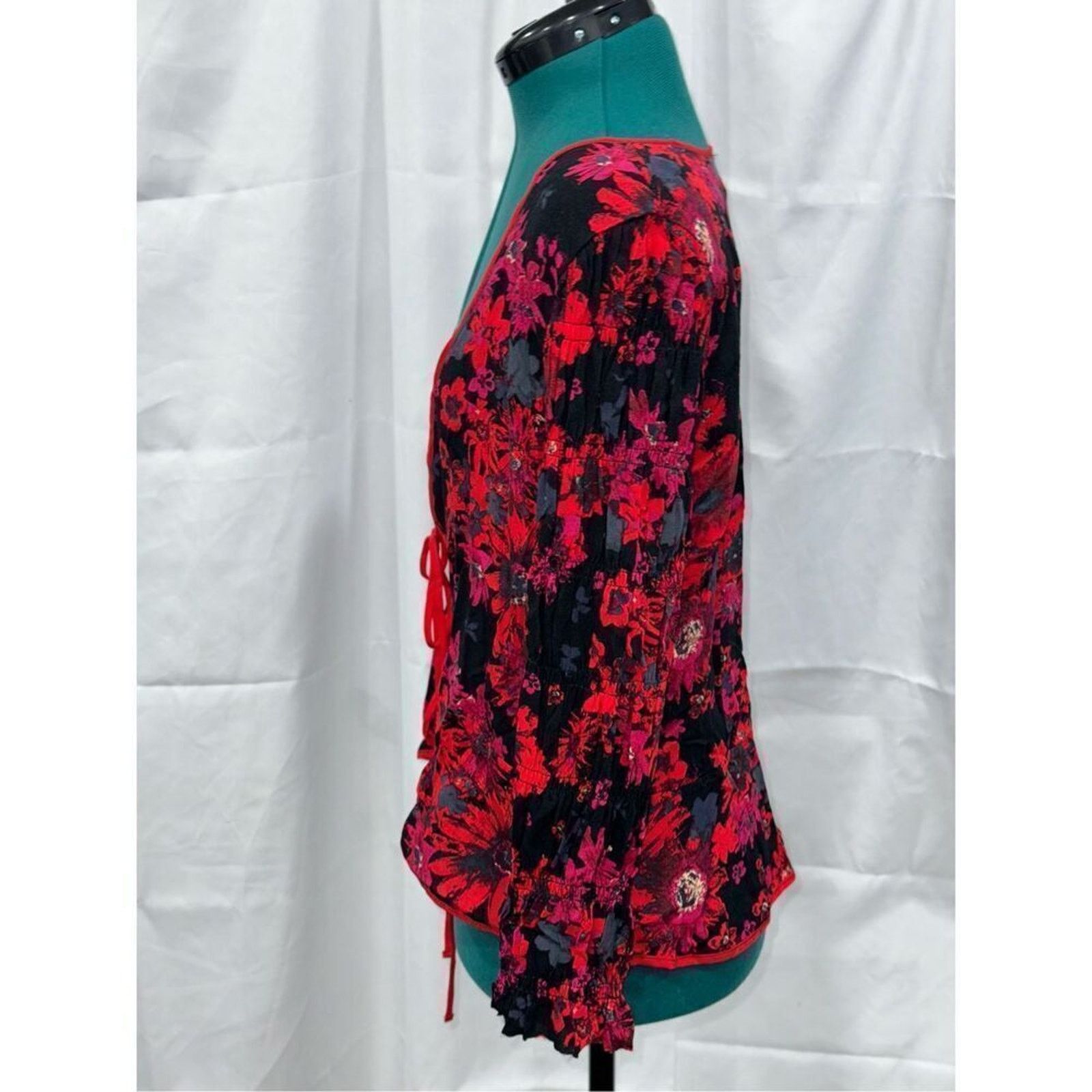 Free People Free People Red Floral Tie Front Cardigan | Sz M, NWT Size M / US 6-8 / IT 42-44 - 4 Thumbnail