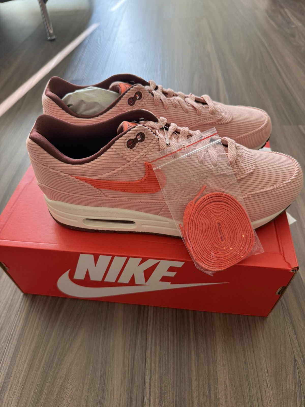 Nike Nike Air Max 1 PRM Coral Stardust Corduroy Men’s 10.5 Size US 10.5 / EU 43-44 - 3 Thumbnail