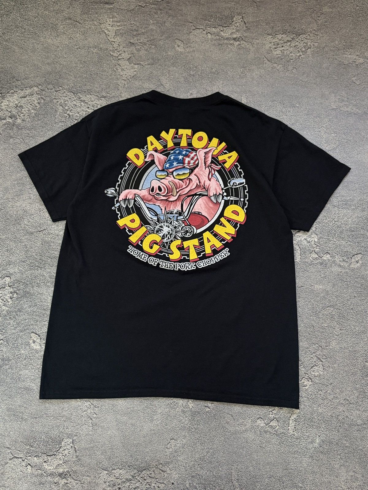 Gildan Vintage Daytona Pig Stand Home of the Pork Chopper Shirt L Size US L / EU 52-54 / 3 - 1 Thumbnail