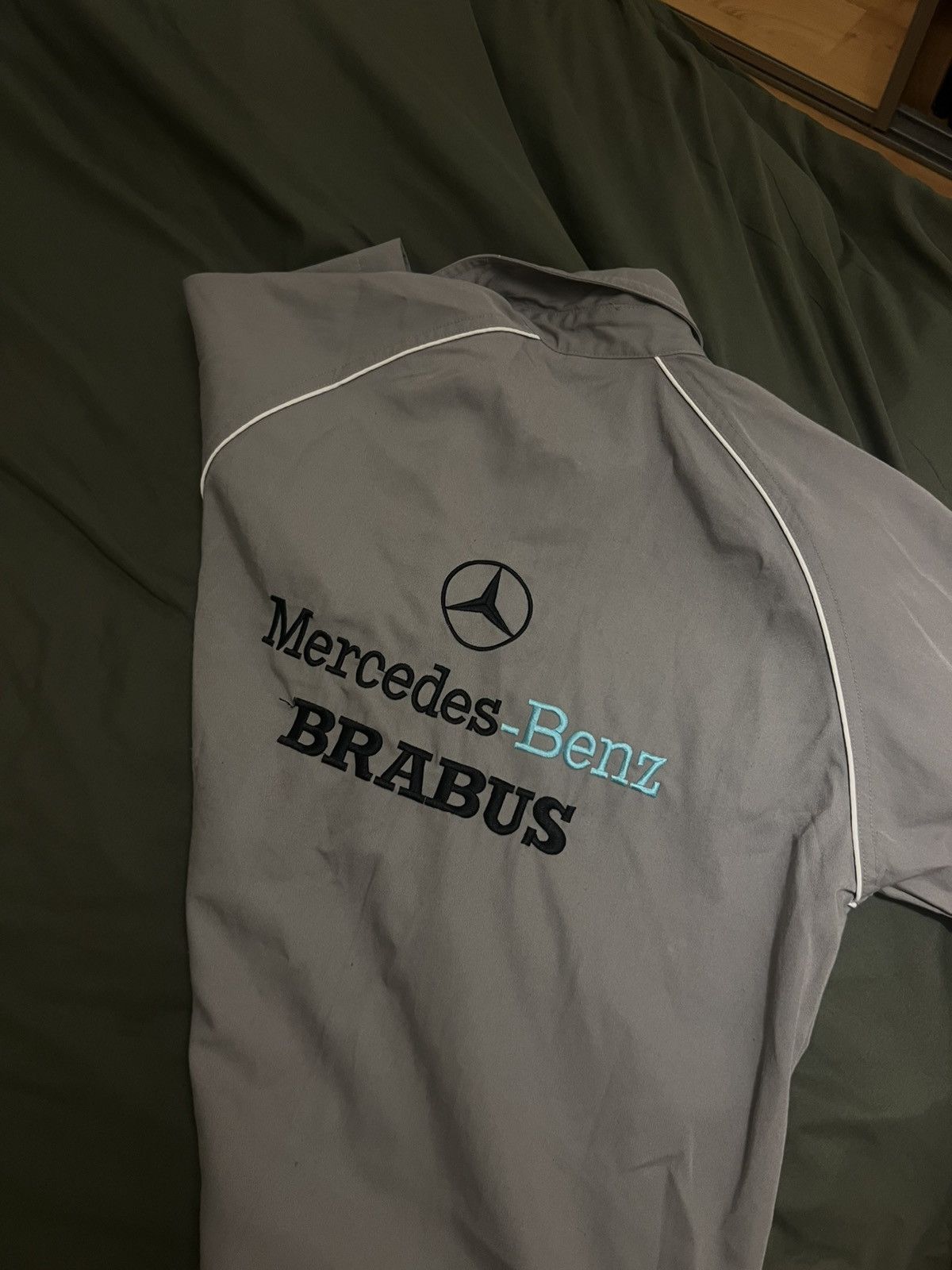 Mercedes-Benz West McLaren Mercedes Benz Size US M / EU 48-50 / 2 - 2 Thumbnail