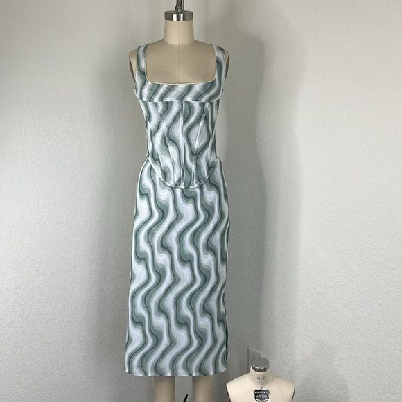 image of Miaou Swerve Campbell Corset Set Moni Midi Slit Skirt Duo Se in White, Women's (Size Small)