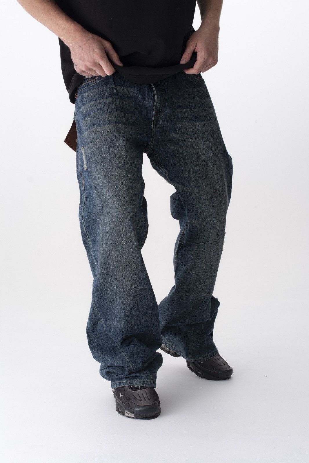 True Religion True religion faded denim distressed pants Size US 42 / EU 58 - 3 Thumbnail