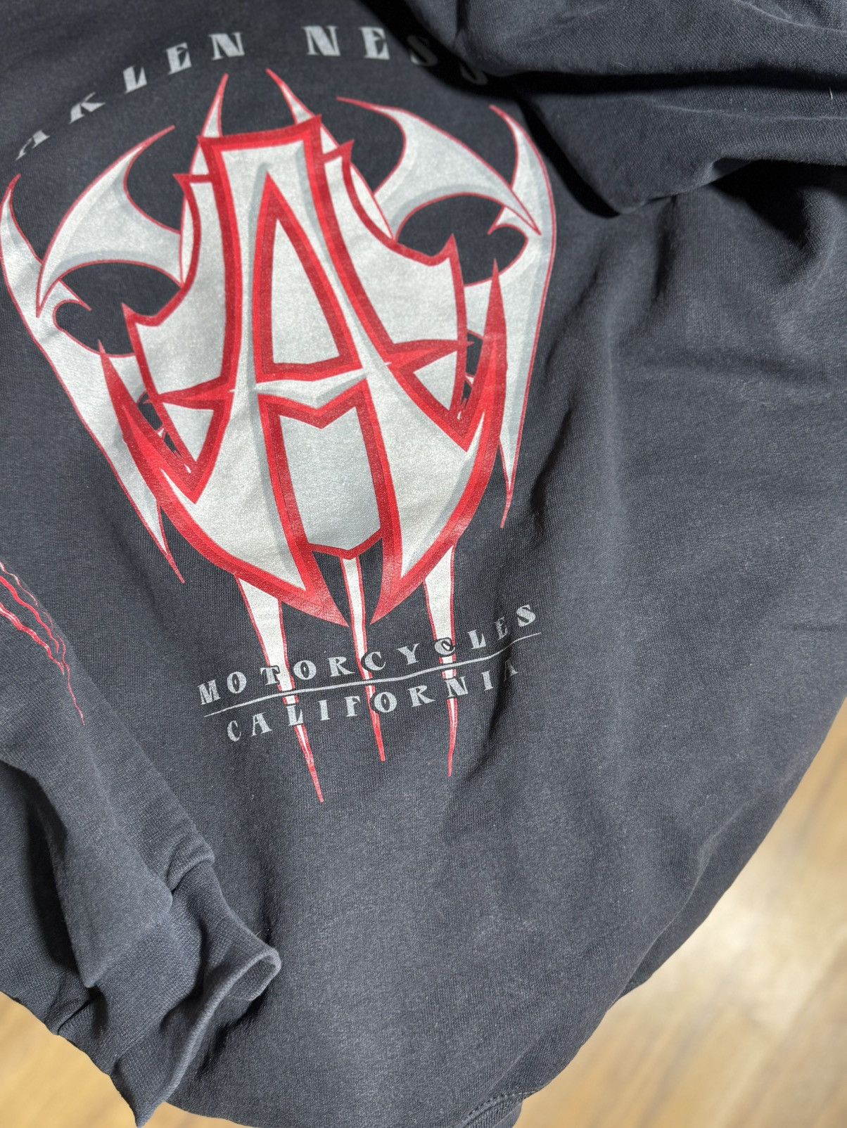 Vintage Vintage 90s Arlen Ness Grunge Faded Printed Hoodie allstyle Size US XL / EU 56 / 4 - 6 Thumbnail