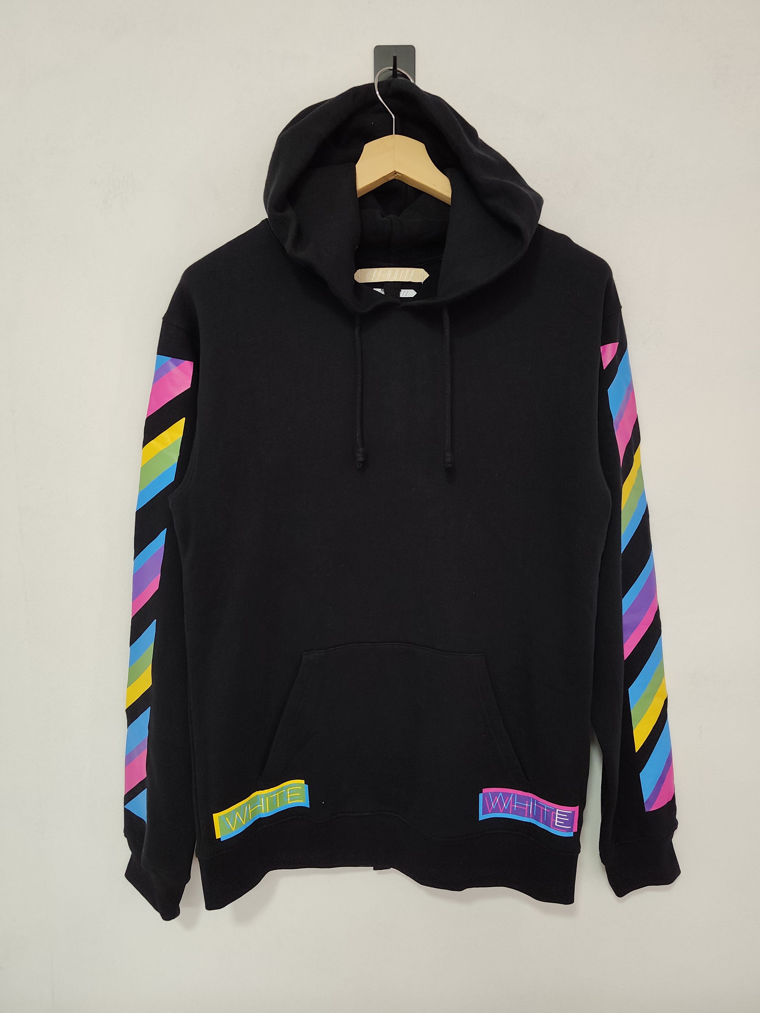 Off-White Off-White "Expo Milano" Size US M / EU 48-50 / 2 - 1 Thumbnail