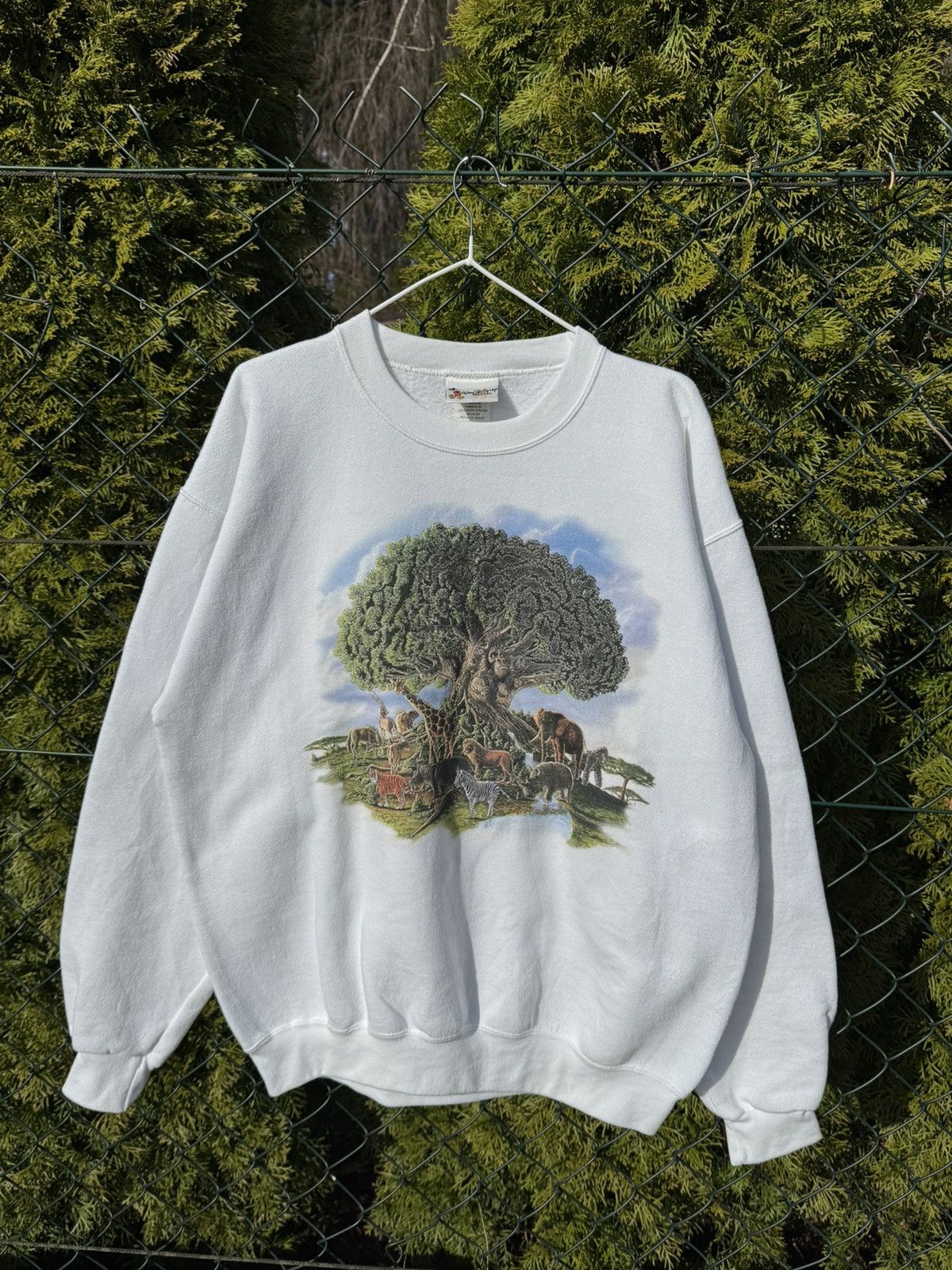 Vintage Vintage 90s Walt Disney "Animal Kingdom" Crewneck Sweatshirt Size US M / EU 48-50 / 2 - 1 Thumbnail