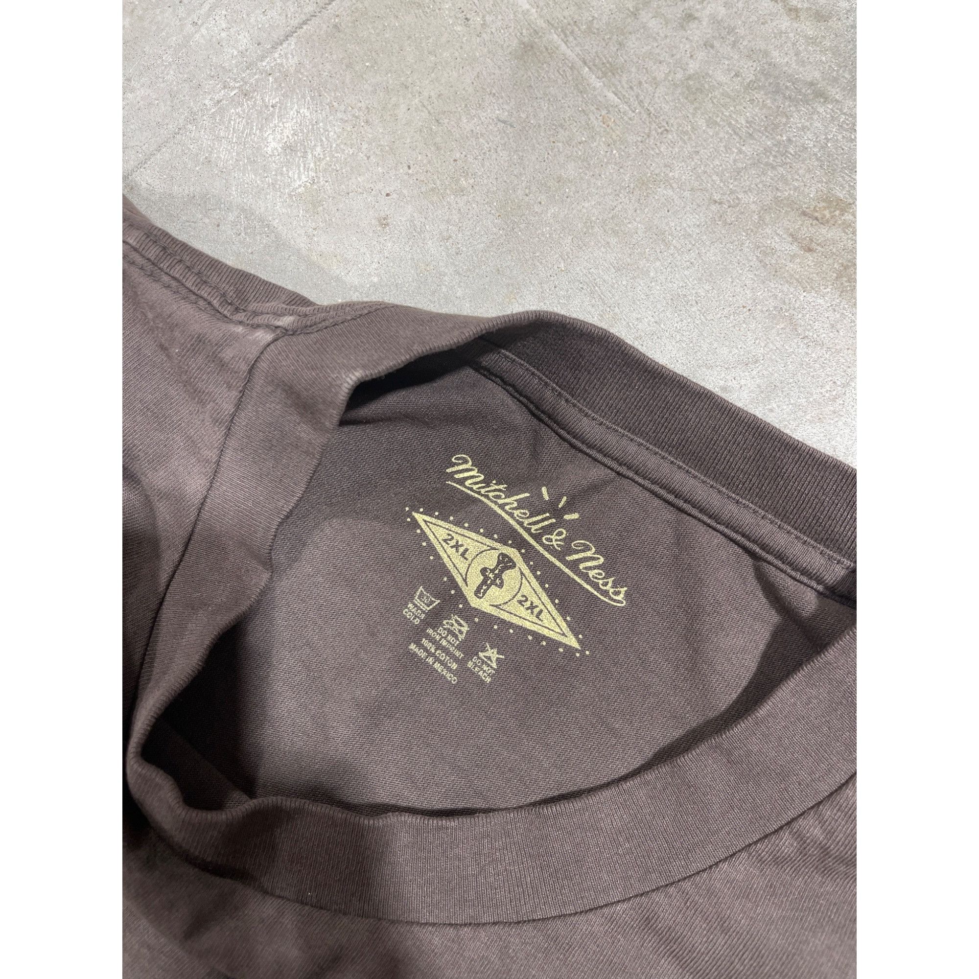 Mitchell & Ness × Travis Scott TRAVIS SCOTT CACTUS JACK MITCHELL NESS SOUTHERN JAGS TEE 2XL Size US XXL / EU 58 / 5 - 3 Thumbnail