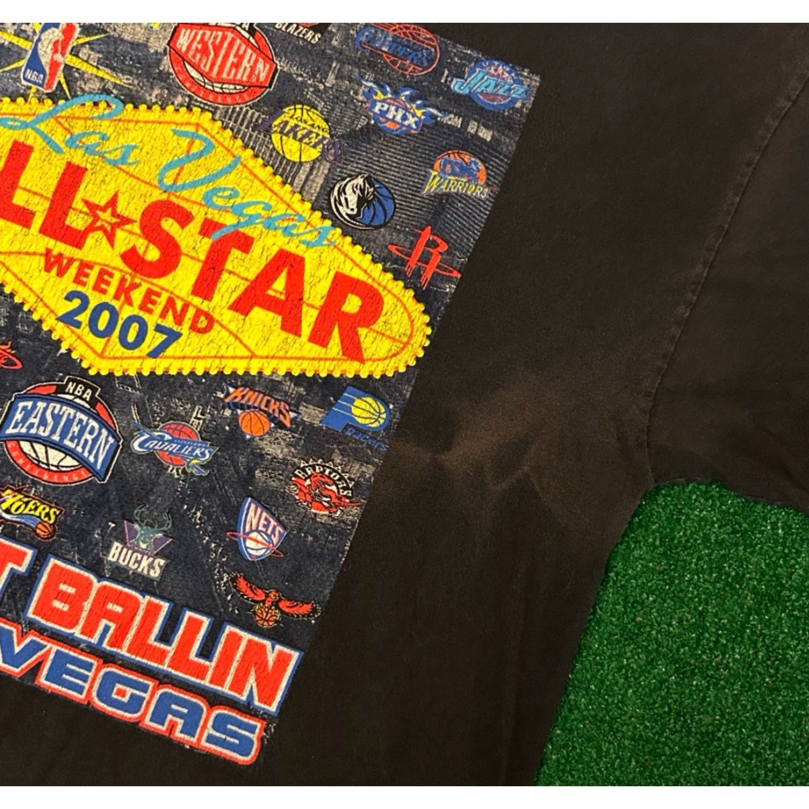 NBA VINTAGE NBA ALL STAR Las Vegas 2007 Kobe Lebron Ballin VTG Shirt Mens XL Black Short Sleeve T-Shirt Sports 90s Hip Hop Size US XL / EU 56 / 4 - 4 Thumbnail