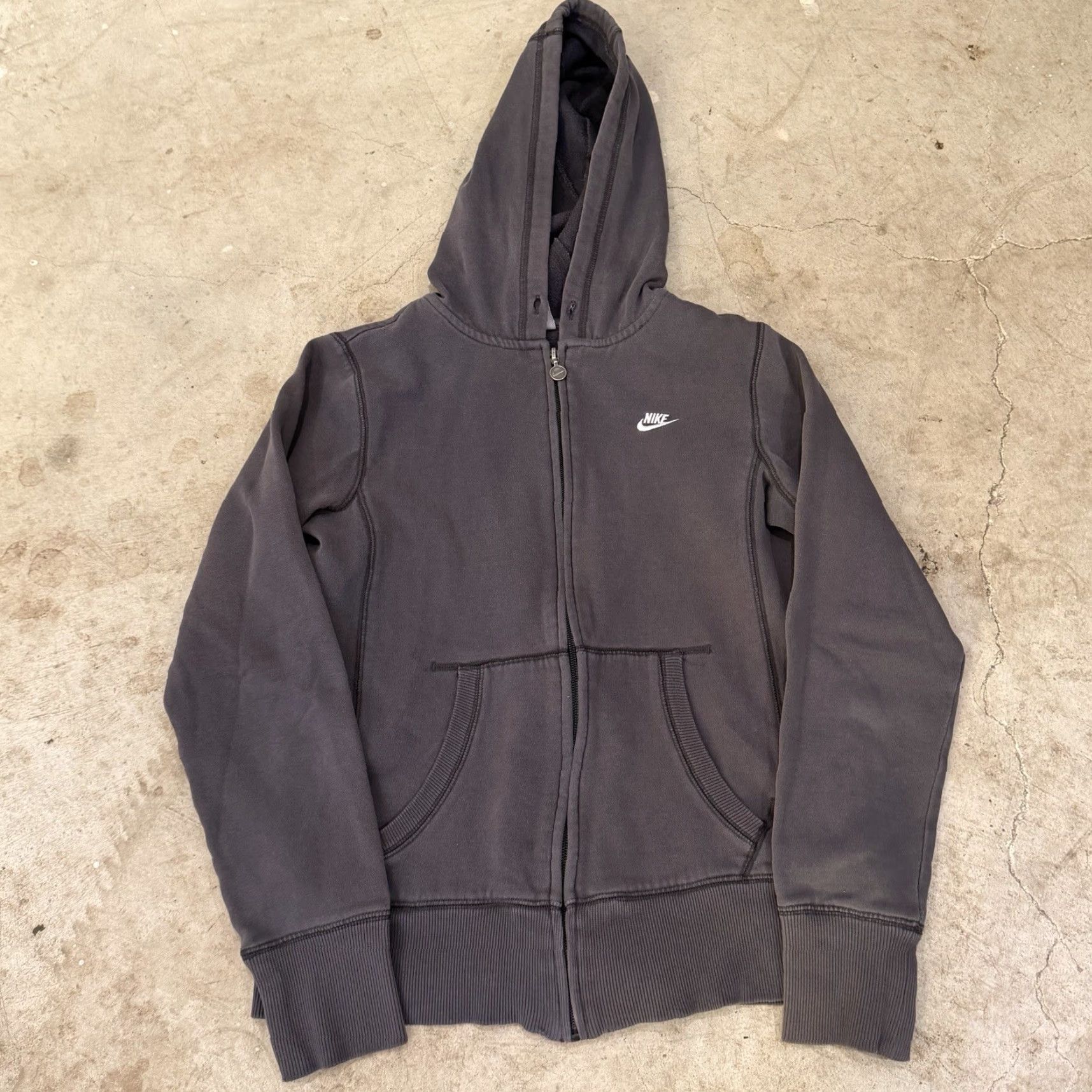 Nike VINTAGE Nike Sportswear Y2K Gray Hoodie Full Zip Up Womens Medium Size M / US 6-8 / IT 42-44 - 2 Thumbnail