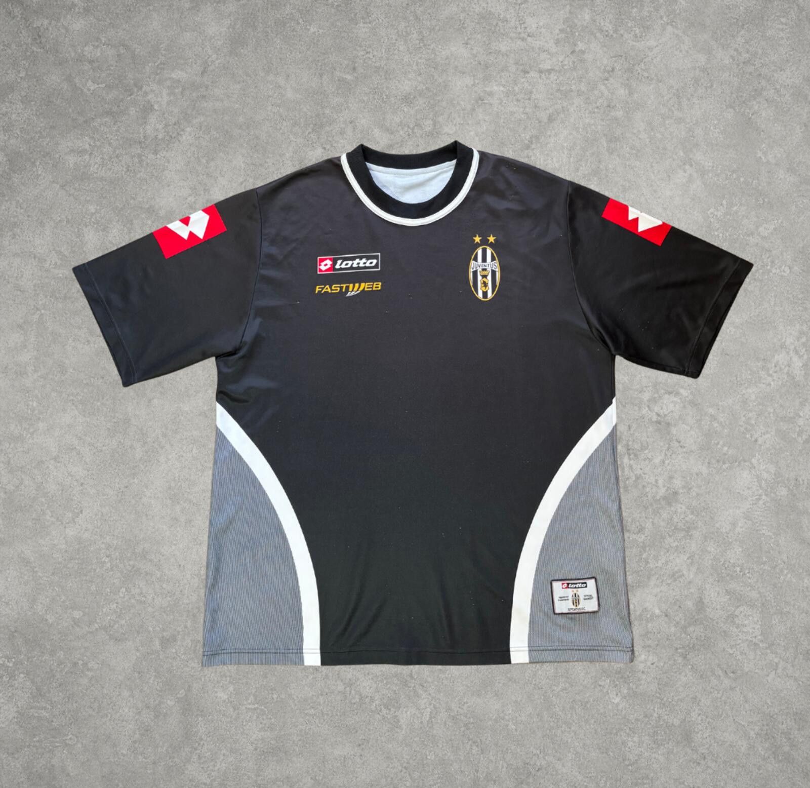 Lotto Sport 2001/02 Juventus Training Shirt Lotto (XL) Size US XL / EU 56 / 4 - 2 Thumbnail