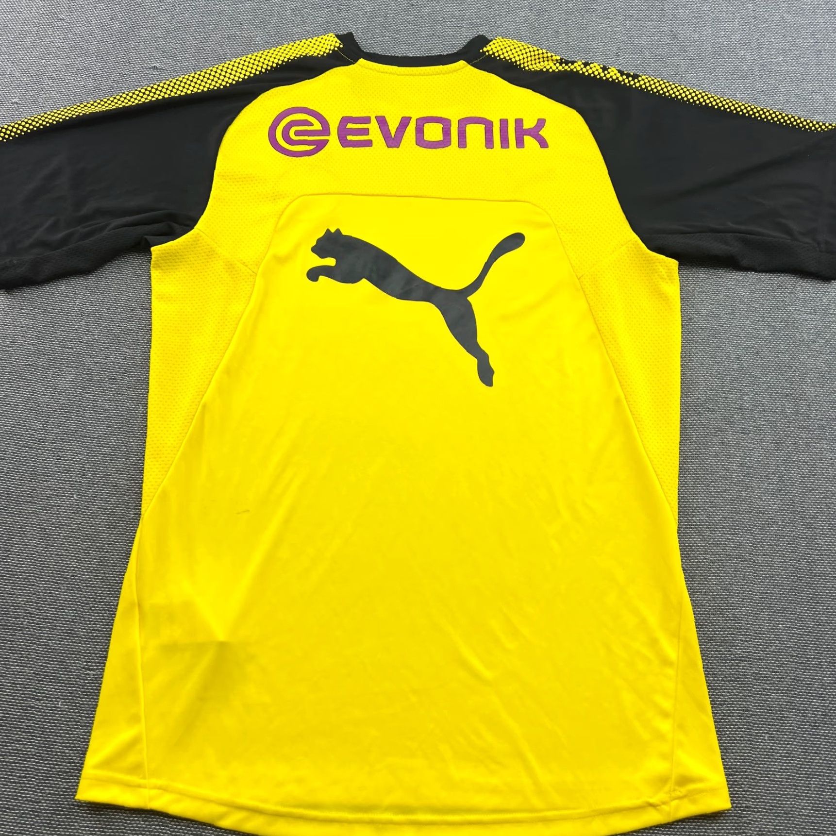 Puma PUMA Borussia Dortmund 2017 2018 Training Football Jersey Mens Medium Adult Short Sleeve Multicolor Polyester Nike Size US L / EU 52-54 / 3 - 3 Thumbnail